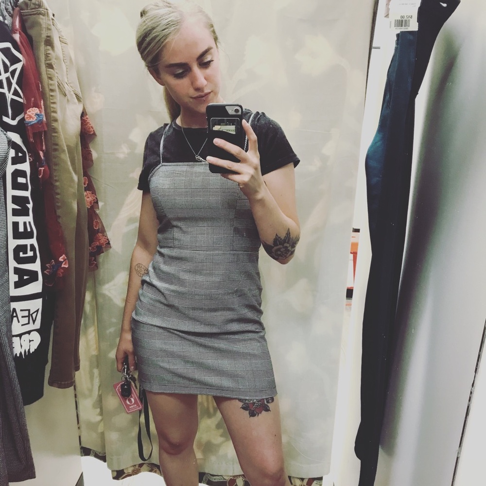 Meet your Posher, Emily